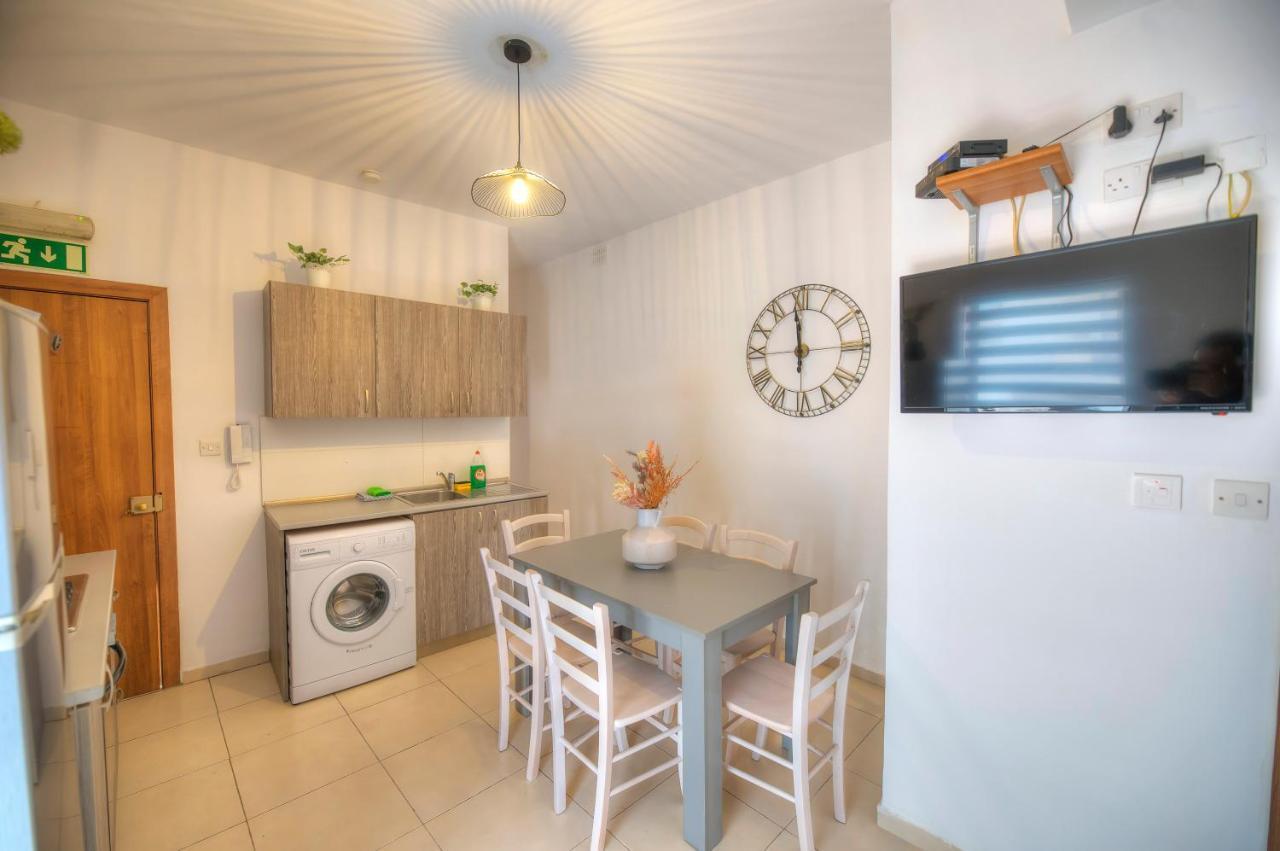 2Bedroom With Large Terrace In Paceville Jpor1-1 St. Julian's Exterior foto
